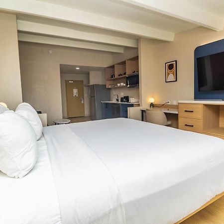 Ramada By Wyndham Davenport Orlando South Hotel Bagian luar foto