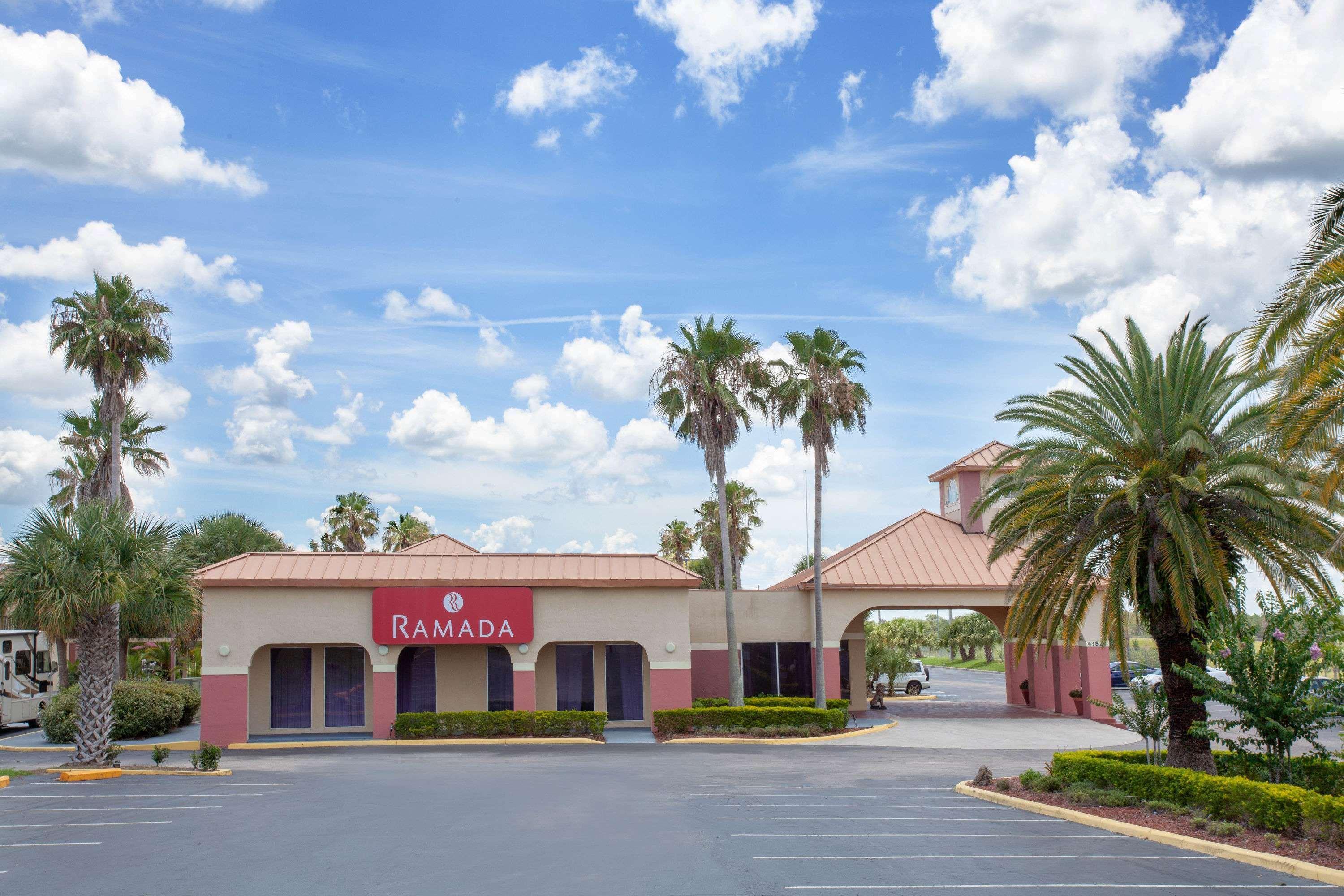 Ramada By Wyndham Davenport Orlando South Hotel Bagian luar foto
