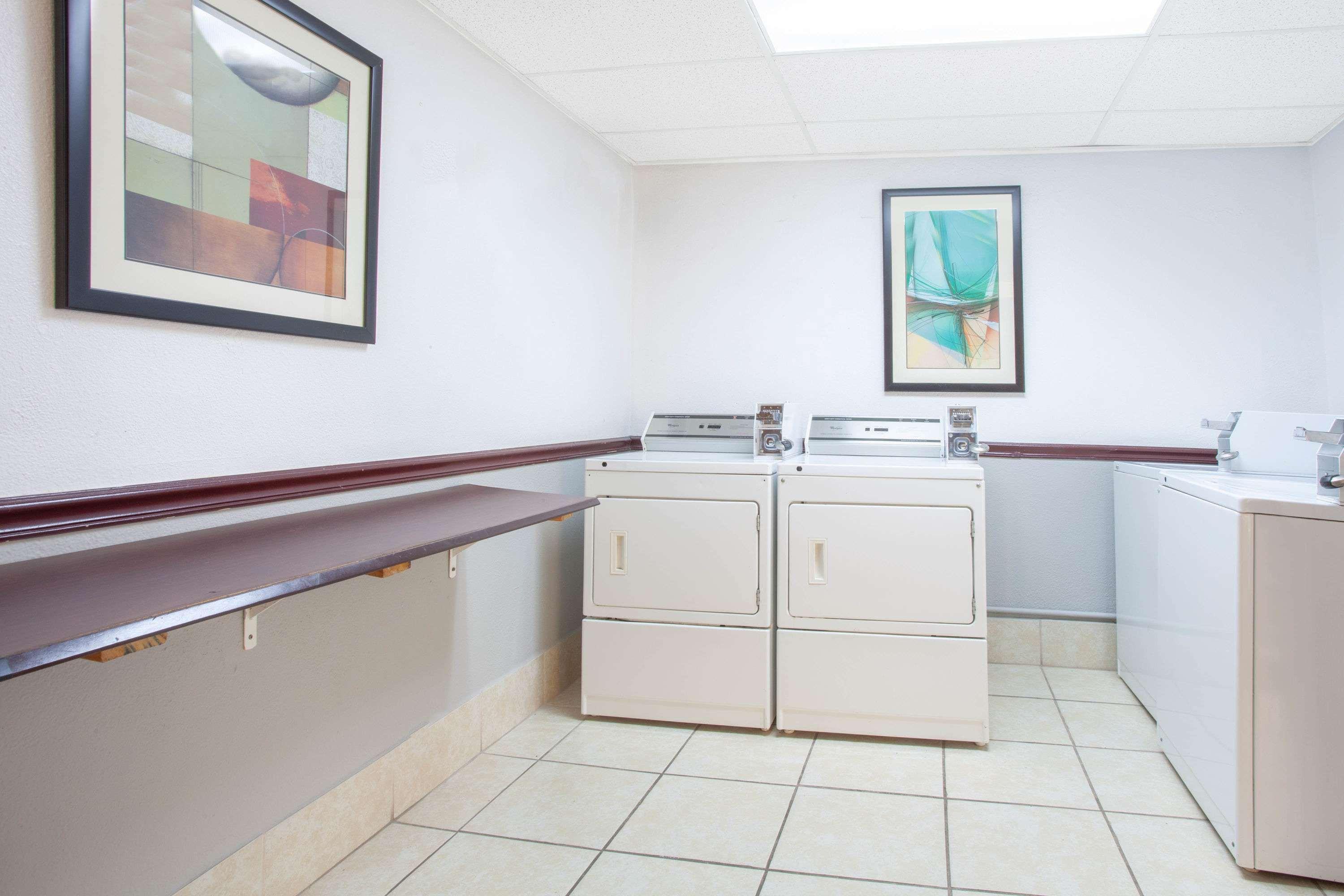 Ramada By Wyndham Davenport Orlando South Hotel Bagian luar foto