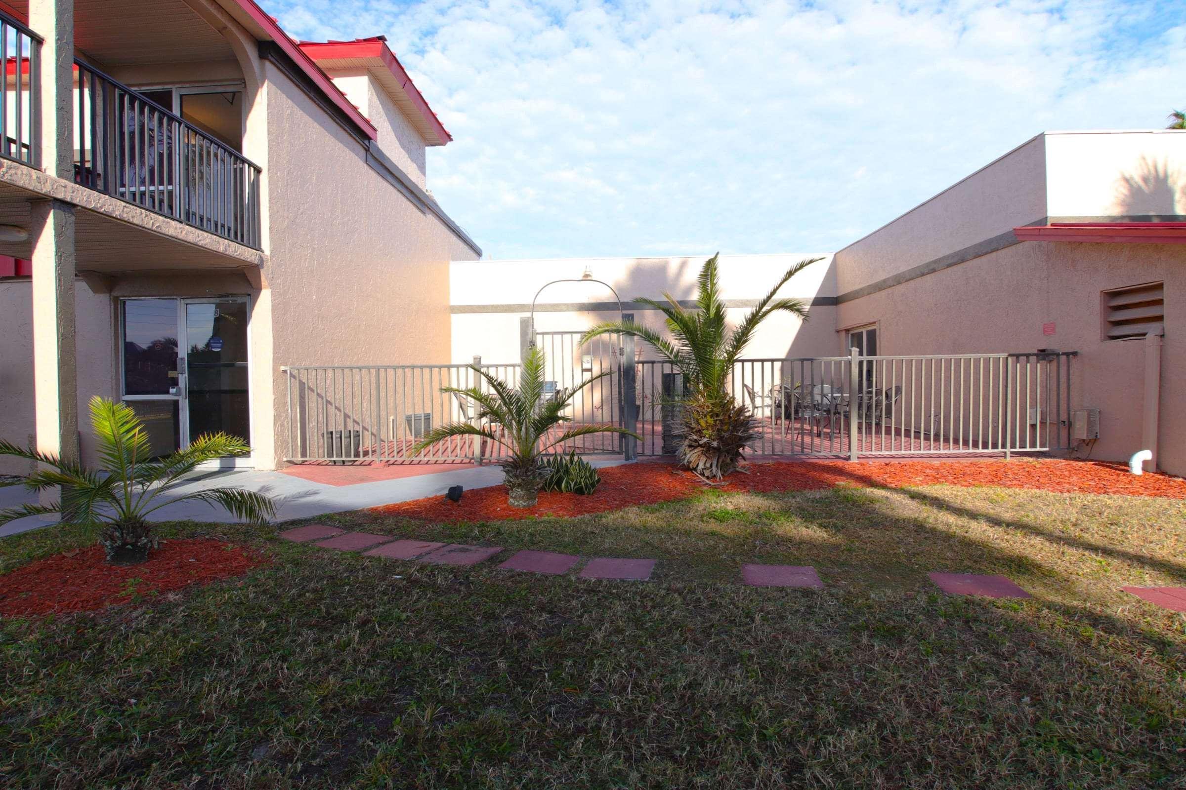 Ramada By Wyndham Davenport Orlando South Hotel Bagian luar foto