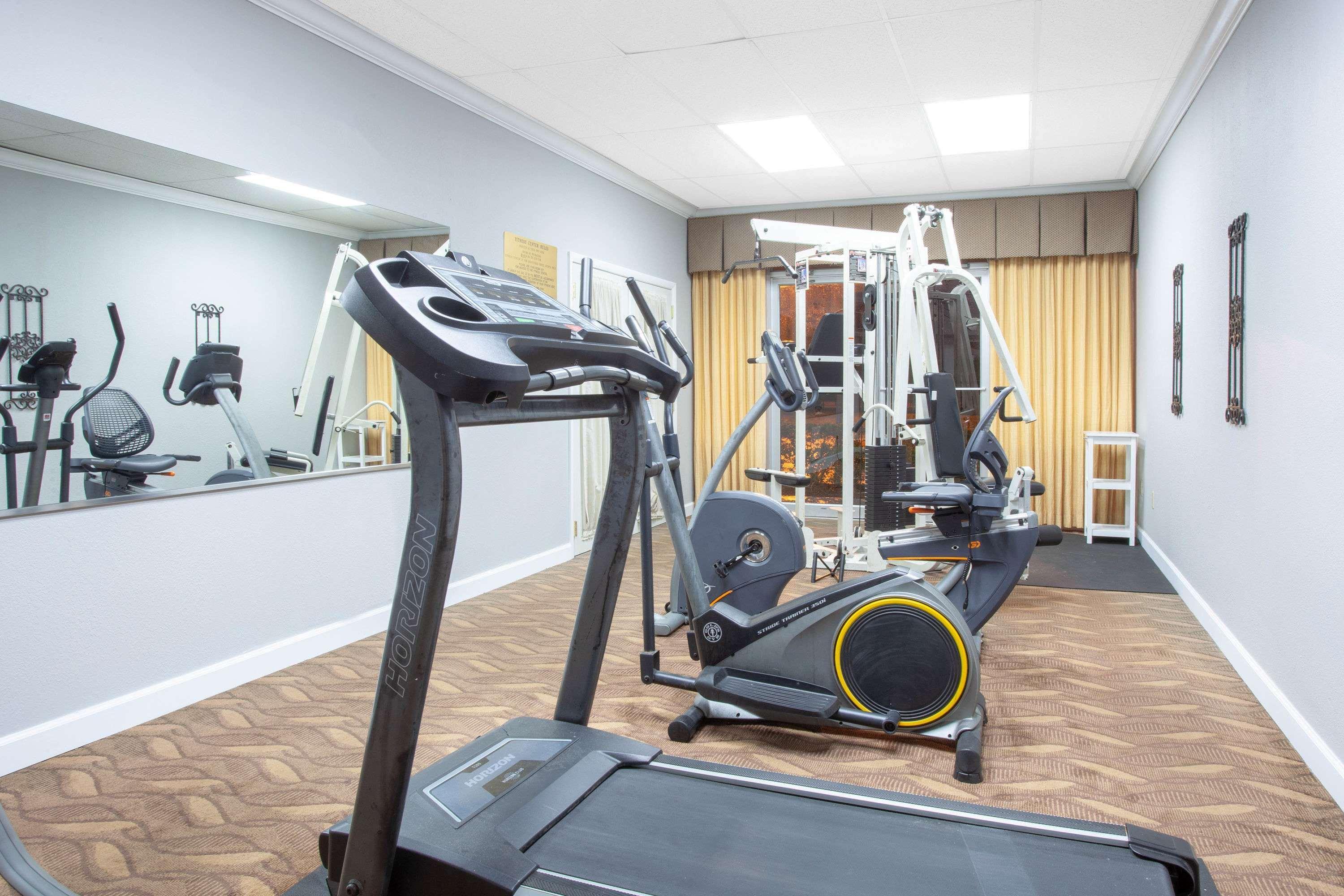 Ramada By Wyndham Davenport Orlando South Hotel Bagian luar foto