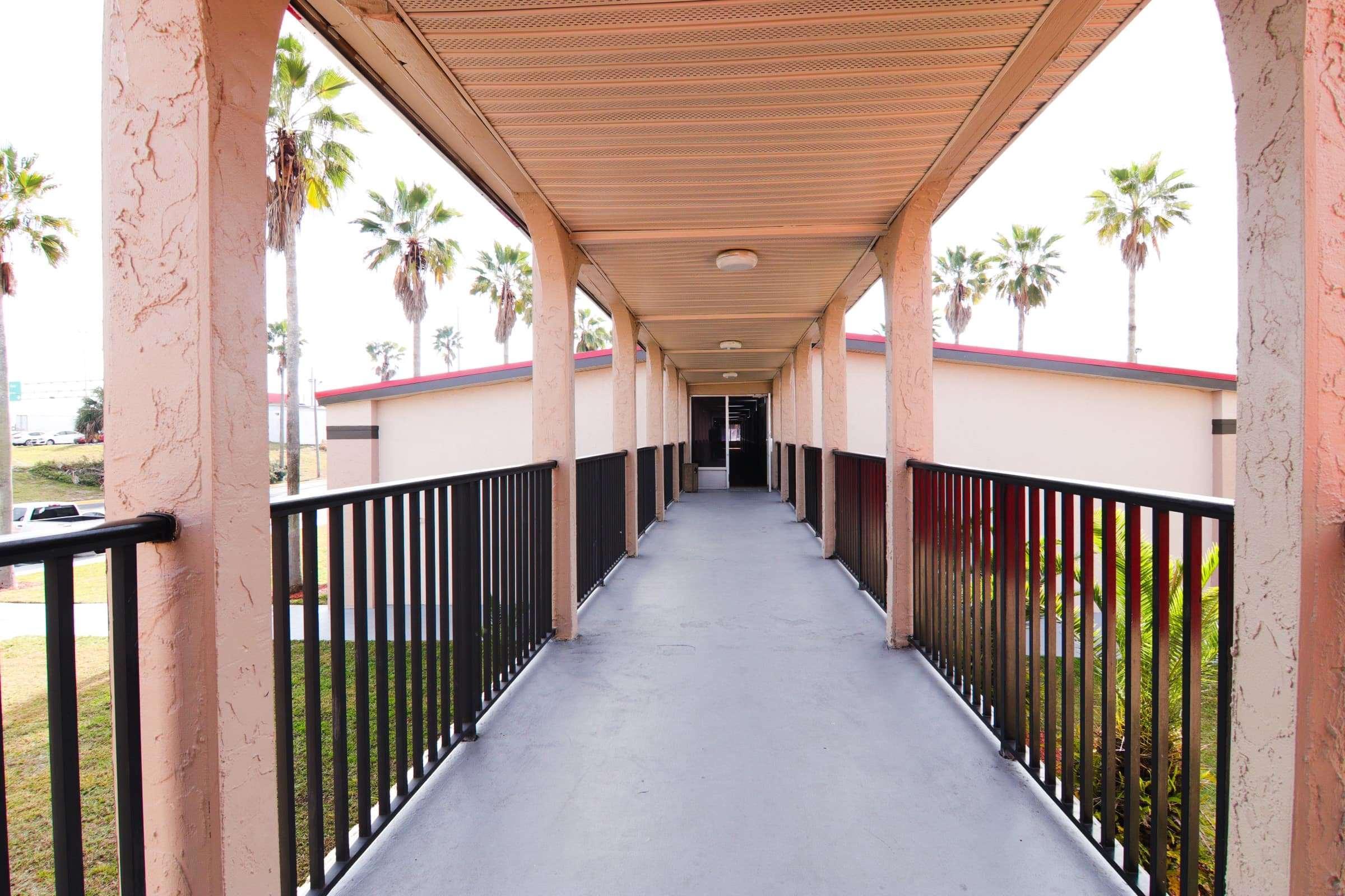 Ramada By Wyndham Davenport Orlando South Hotel Bagian luar foto