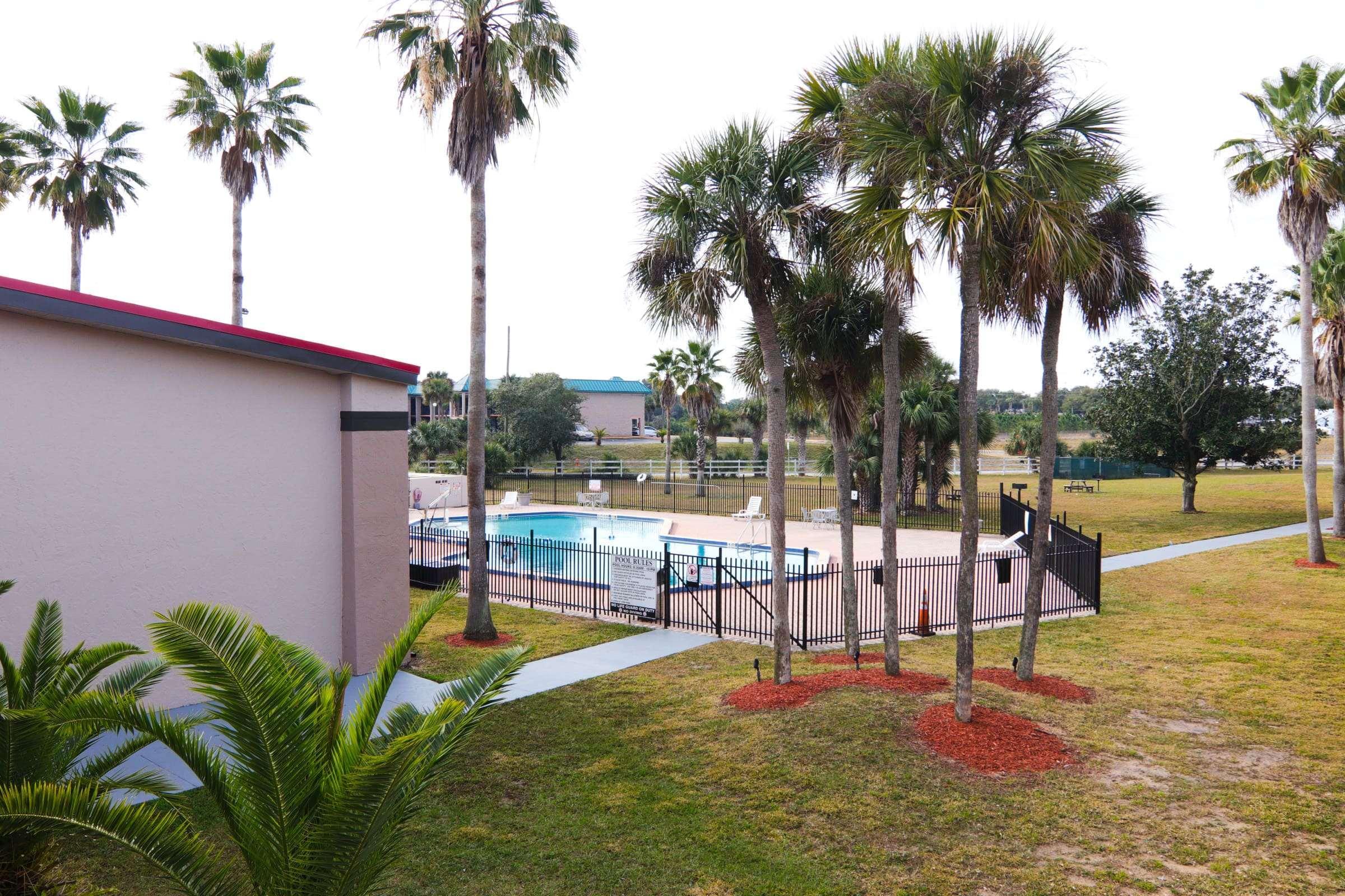 Ramada By Wyndham Davenport Orlando South Hotel Bagian luar foto