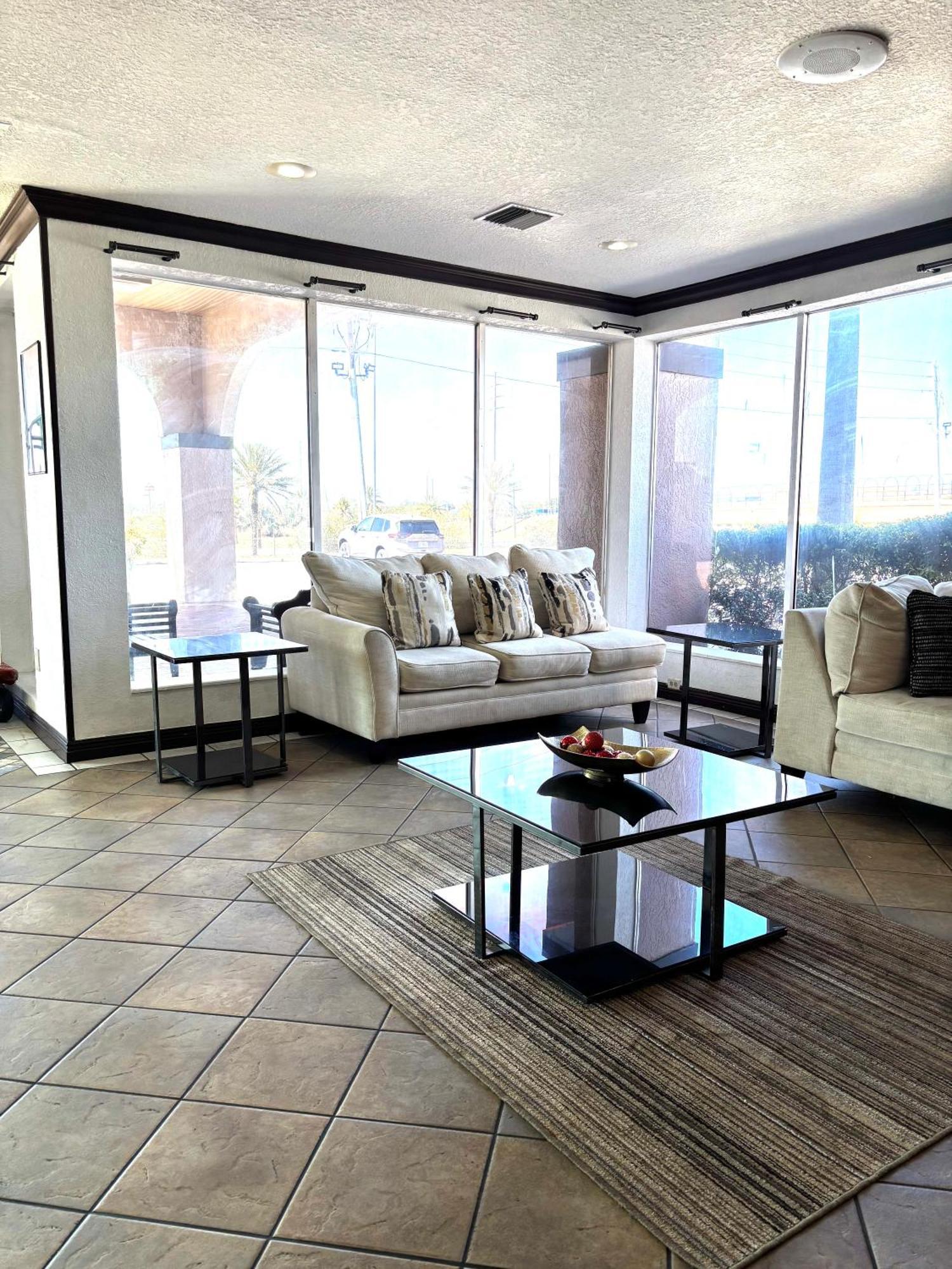 Ramada By Wyndham Davenport Orlando South Hotel Bagian luar foto
