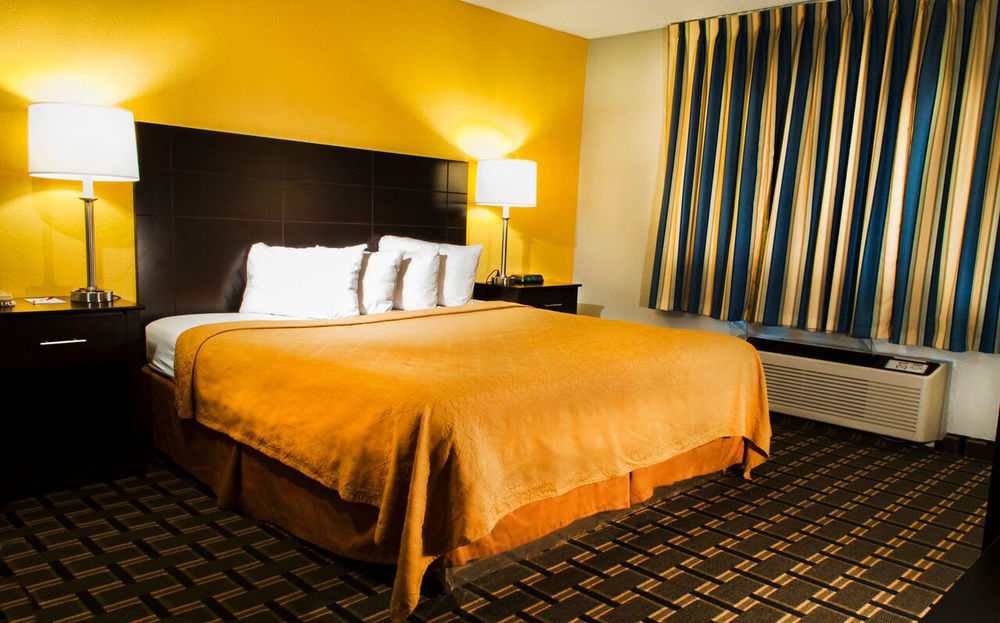 Ramada By Wyndham Davenport Orlando South Hotel Bagian luar foto