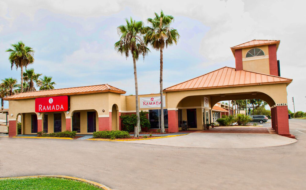 Ramada By Wyndham Davenport Orlando South Hotel Bagian luar foto
