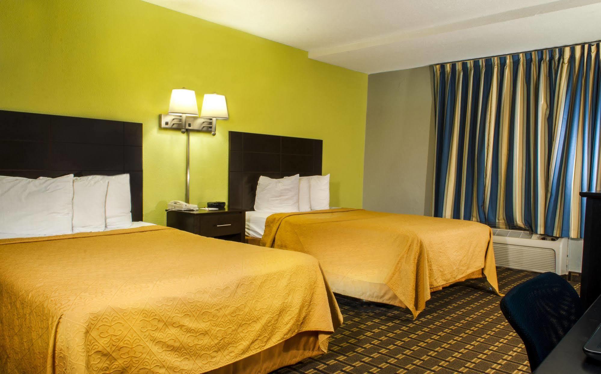 Ramada By Wyndham Davenport Orlando South Hotel Bagian luar foto